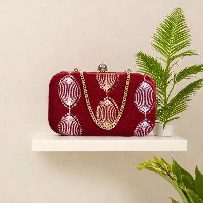 Rezzy Party Red  Clutch