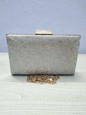 Kanha Creations Party, Casual, Formal Silver  Clutch