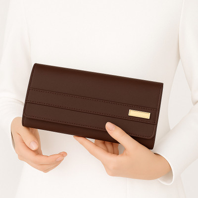 Reshu Casual Brown  Clutch