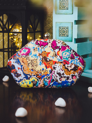 Sangria Casual Multicolor  Clutch