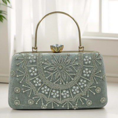 Bella Moda Party Silver  Clutch