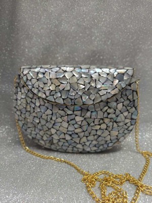 OYESTER CLUTCHES Party, Casual Grey, Silver  Clutch