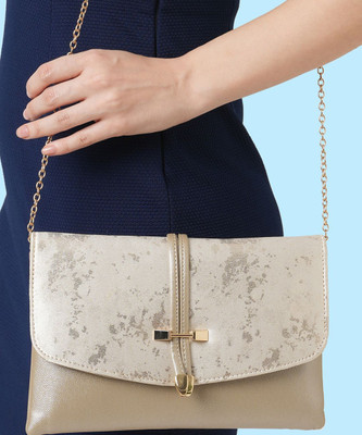 LAVIE Casual Gold  Clutch