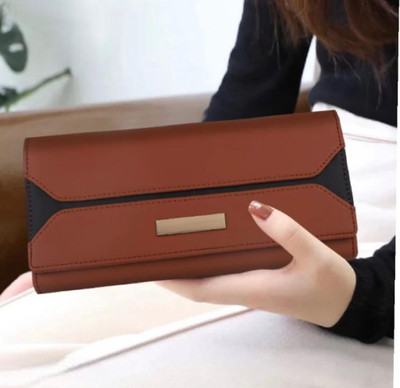Chandni Casual Tan  Clutch