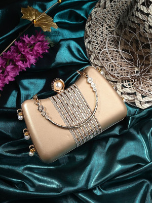 Tooba Handicraft Party Gold, Yellow  Clutch