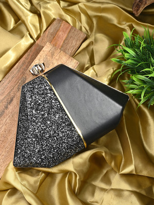 Toobacraft Party Black  Clutch