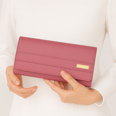 Reshu Casual Pink  Clutch