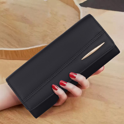 Reshu Casual Black  Clutch
