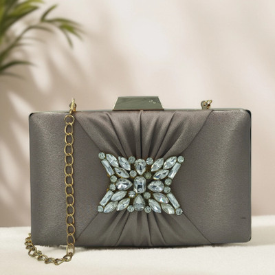 troveo Party Grey  Clutch