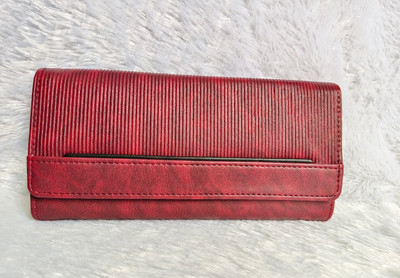 mantsa Casual Maroon  Clutch