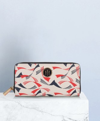 TOMMY HILFIGER Casual White  Clutch