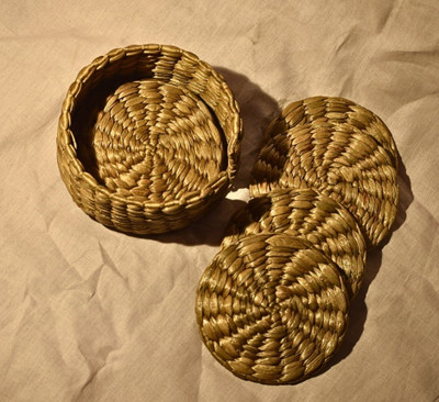 Growhub Round Reversible Jute Coaster Set(Pack of 6)