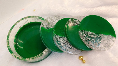 Swati Arts and Crafts Round Resin Coaster Set(Pack of 4)