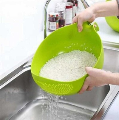 Sabdatit Enterprise Vegetable Bowl Home Drain Sieve Wash Rice Bowl with Handle Practical Plastic ( Collapsible Colander(Green Pack of 1)