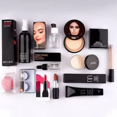 toroka `Women and girls Makeup Combo Kit Set of 11(11 Items in the set)