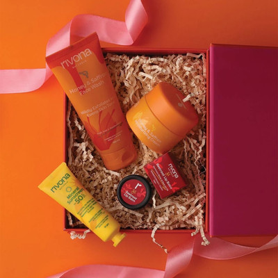 RIVONA NATURALS Face Glow Essentials Gift set | Face Wash, Mineral Sunscreen with SPF 50, Moisturizing Cream and Lip Balm(4 Items in the set)