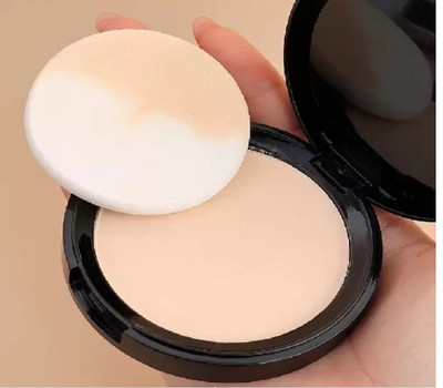 THTC Weightless Stay Matte Compact 02 Compact(beige, 15 g)