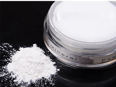 CATERINACHIARA Translucent Loose Setting Powder Compact(White, 10 g)