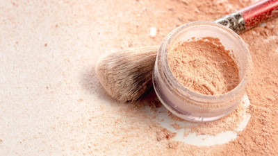 JANOST MATTE FINISHING LOOSE POWDER COMPACT FOR ALL TYPE OF SKIN  Compact(HONEY, 30 g)