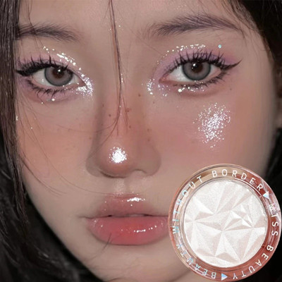 BLUST&FAMME Highlighter Makeup Intensely Pigmented Diamond Shimmer Face silver Highlighters Compact(silver, 8 g)