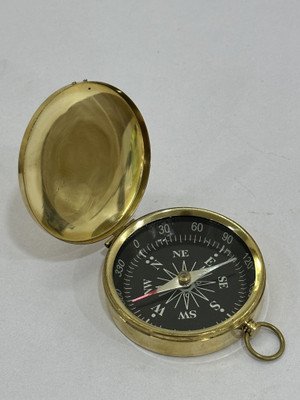 AKKI Handmade Antique Nautical Brass Pocket Compass with A Loop Compass(Gold, Black)