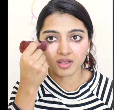 tanvi27 Instant Waterproof Shimmering Makeup Stick Concealer With Spf 12 Concealer(Rose, 15 g)