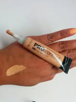 AMOSFIA Natural Pro Conceal Cream Concealer Liquid Corrector Concealer(IVORY, 8 g)