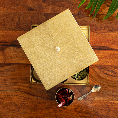 ExclusiveLane Spice Set Brass(1 Piece)