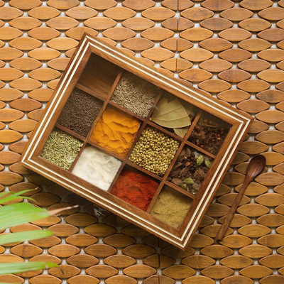ExclusiveLane Spice Set Wooden(1 Piece)