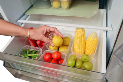 EagleWell Plastic Fridge Container  - 1100 ml(Pack of 6, Clear)