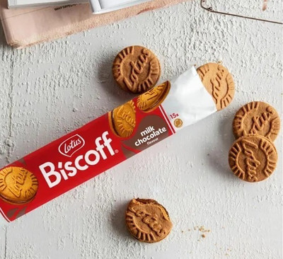 Lotus Biscoff Since 1932 Milk Chocolate Flavour (SPECIAL EDITION) (IMPORTED FROM USA) Cream Sandwich Biscuit(150 g)