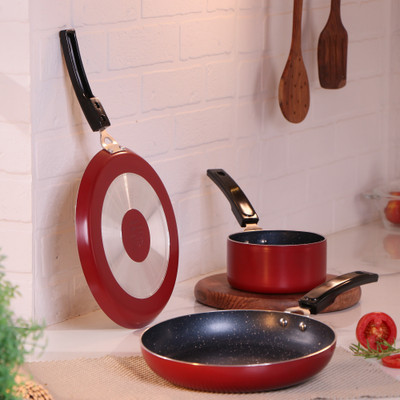 Flipkart SmartBuy 3 pc Non-Induction Bottom Non-Stick Coated Cookware Set(Aluminium, 3 - Piece)