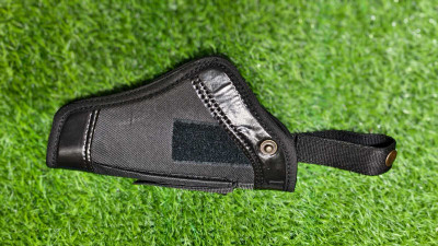 JGG Jain Gift Gallery 9 mm Pistol Cover, 18 cm x 13 cm (BLACK) Racquet Carry Case/Cover Free Size Pistol/Gun Cover Free Size(Black)