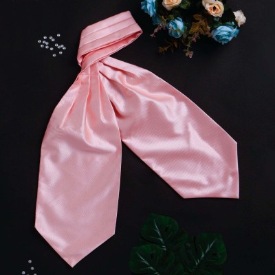 PELUCHE Exquisite Excess Cravat