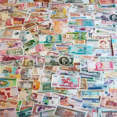 Special Minds Store 10 Different Foreign Notes Rare Collection, UNC, Multicolor Handheld Currency Detector(UV)