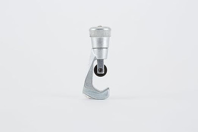 MBM Tube Cutter Compact & Precise Pipe Metal Cutting Tool Metal Cutter