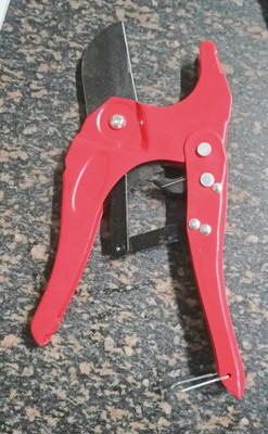 Divinext Ratchet-type Tube and Pipe Cutter 42 mm Pipe Cut PVC Pipe Cutter 42 mm Efficiently Cuts PVC and Rubber Pipe Cutter