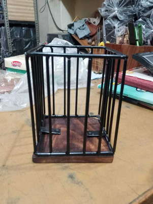 craftssrw 1 Compartments WOODEN, IRON PEN HOLDER(Brown, Black)