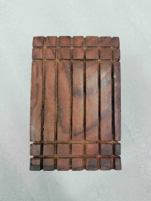 MD Furniturs 1 Compartments Premium Sheesham/Rose wood with Polished PEN/PENCIL HOLDER(Brown)