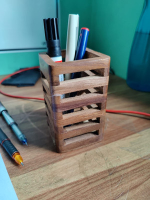 Remarkable Choice 1 Compartments Wooden Pen Holder(Brown)