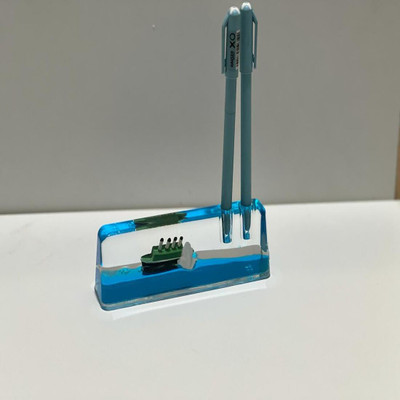 OAKFURN 1 Compartments Acrylic, Plastic Pen Stand(Transparent, Blue)