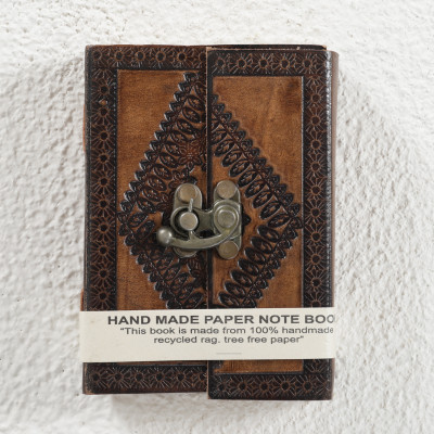 Ravaiyaa - Attitude Is Everything Diary Notebooks Book-size Diary Genuine Buffalo Leather Handmade Journal 192 Pages(Brown Half Open Box)