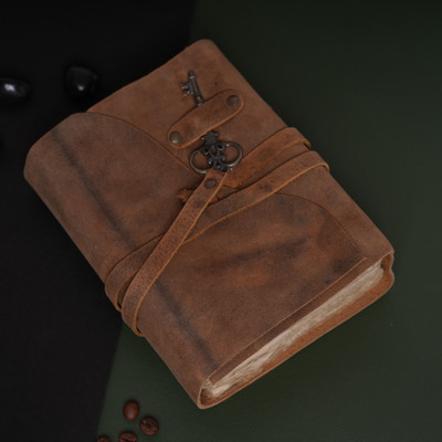 HIDES Heritage handicraft Handmade Leather Diary Journal Regular Diary Unruled 200 Pages(Brown)