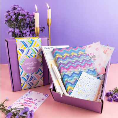 Doodle A5 Undated Notebook Gift Set | Includes: Hard Bound A5 Notebook , Pen, Notepad, Notecards, etc in a Gift-Ready Box|Perfect for Your Workspace | 160 Pages(Desk Mate Gift Set 1)