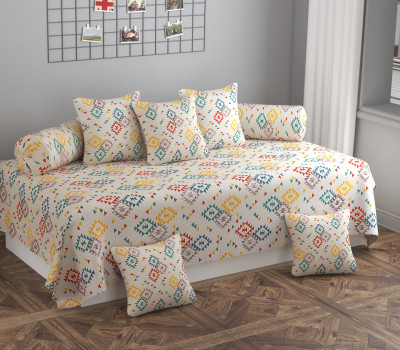 PLANO Cotton Geometric Diwan Set(Beige)