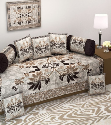 LAYING STYLE Jacquard Floral Diwan Set(Maroon)