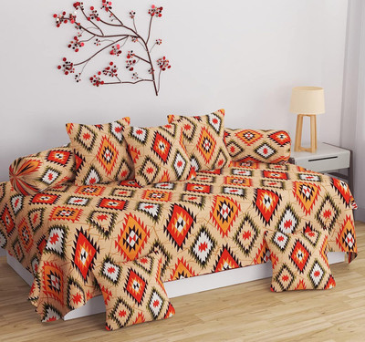 Garg Trading Comp Polycotton Floral Diwan Set(Multicolor)