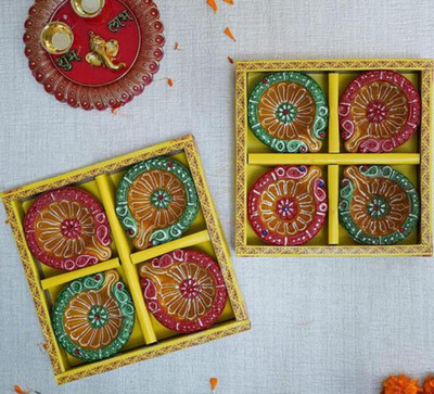 AAROMELIA Terracotta (Pack of 4) Table Diya(Height: 1 inch)