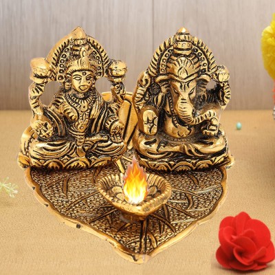 Kitlyn Lakshmi Ganesh Statue Deepam Oil lamp for Wealth/Prosperity/Pooja Room Decorative Showpiece  -  8 cm(Brass, Gold)