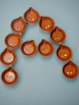 3BAAN X173 Sensor Brown Real Diya, Lighten Up When Fill with Water Plastic Plastic (Pack of 12) Table Diya Set(Height: 2 inch)